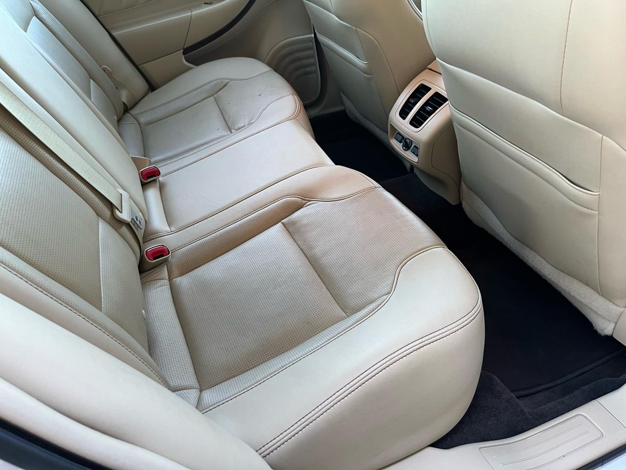 Ford Taurus Limited FWD 2018