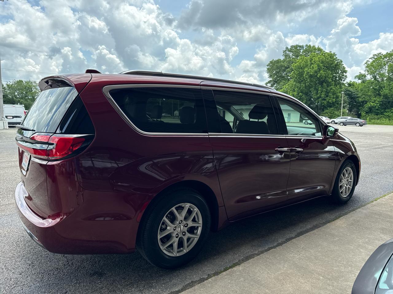 Chrysler Pacifica Touring L FWD 2021