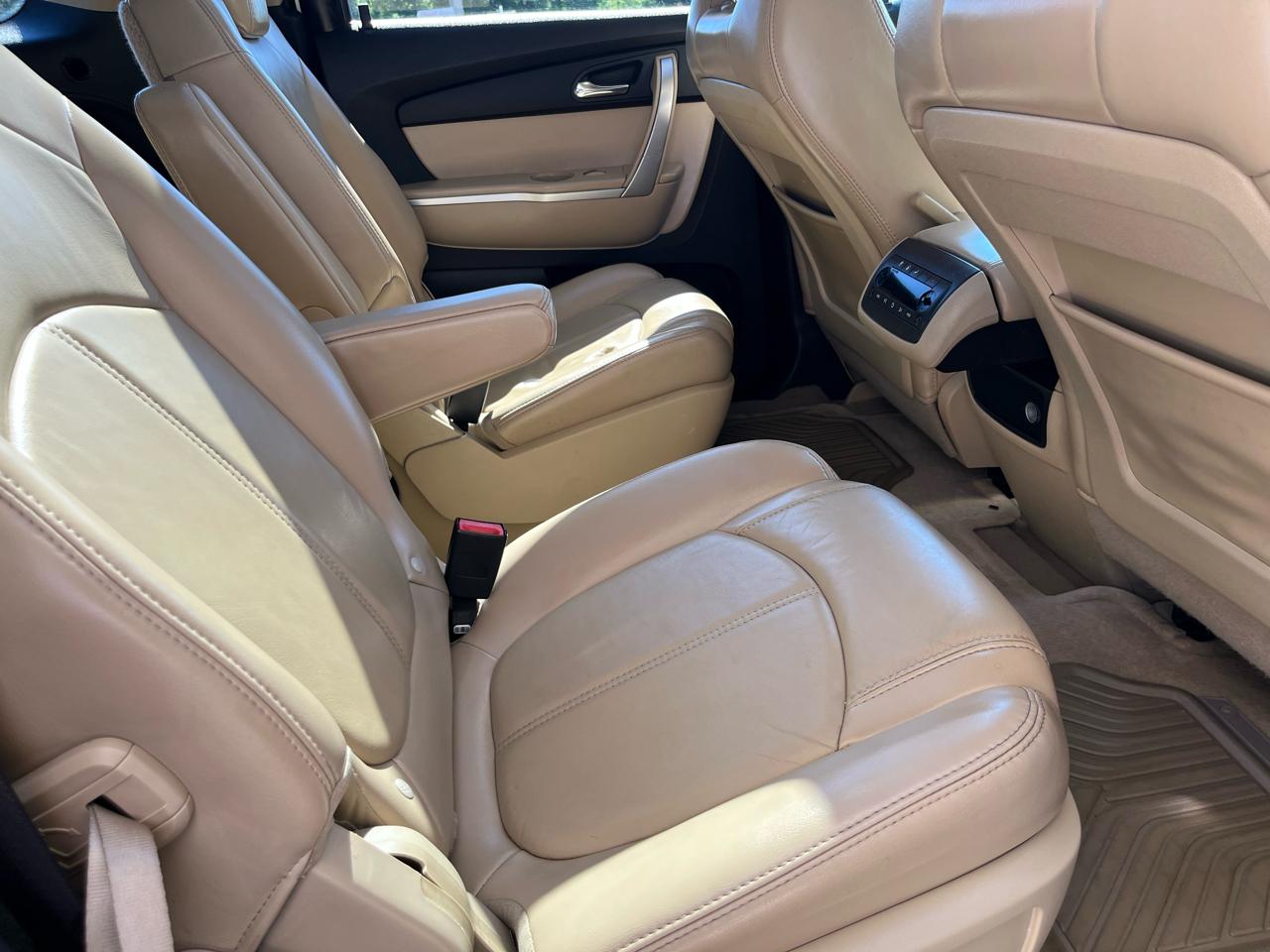 GMC Acadia FWD 4dr SLT1 2010