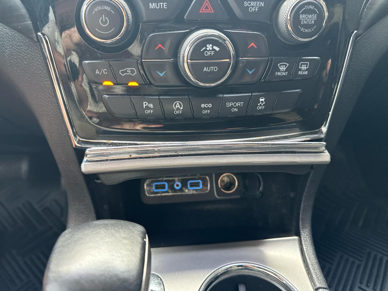 Jeep Grand Cherokee Laredo E 4x2 2020