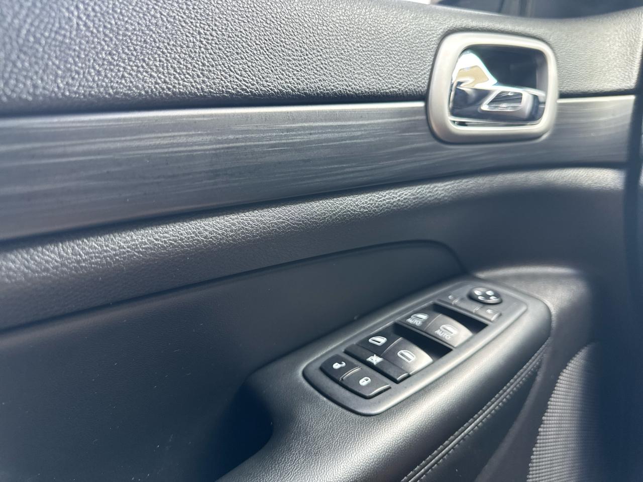 Jeep Grand Cherokee Laredo E 4x2 2020