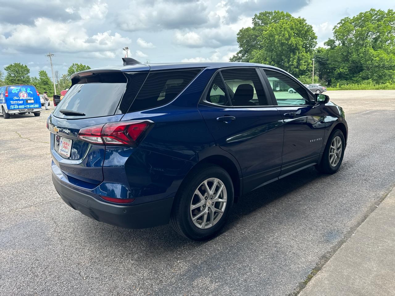 Chevrolet Equinox FWD 4dr LS w/1FL 2023