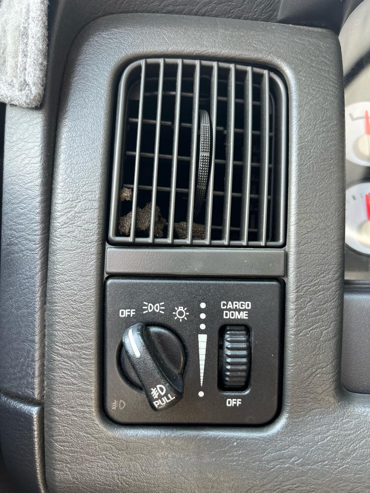 Dodge Ram 1500 SLT Quad Cab Short Bed 2WD 2003