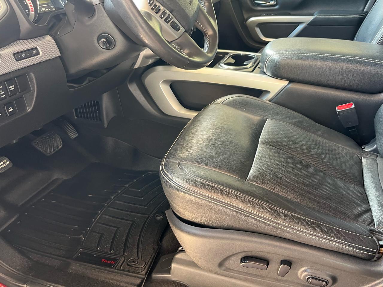 Nissan Titan 4x4 Crew Cab PRO-4X 2018