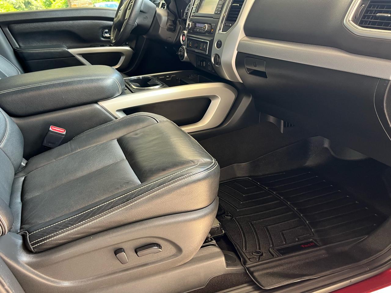 Nissan Titan 4x4 Crew Cab PRO-4X 2018