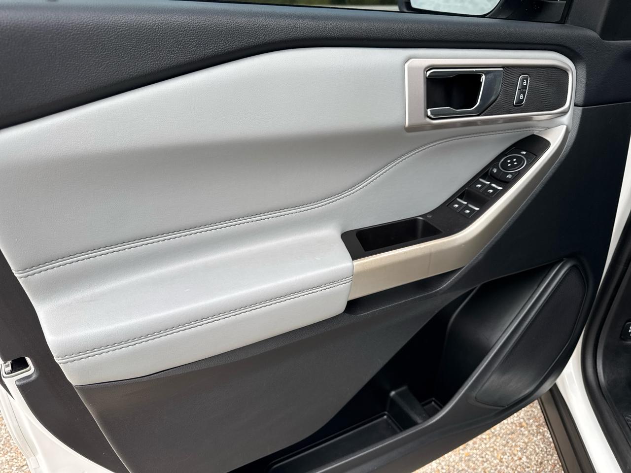 Ford Explorer XLT RWD 2022