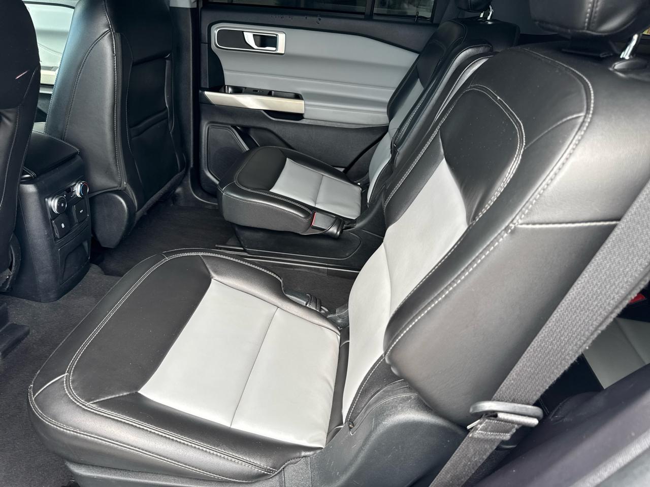 Ford Explorer XLT RWD 2022