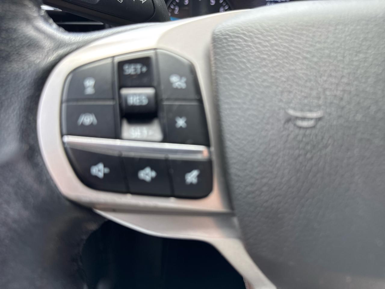 Ford Explorer XLT RWD 2022