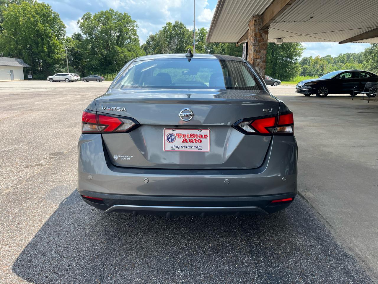 Nissan Versa SV CVT 2021