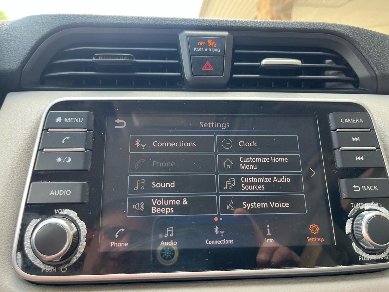 Nissan Versa SV CVT 2021