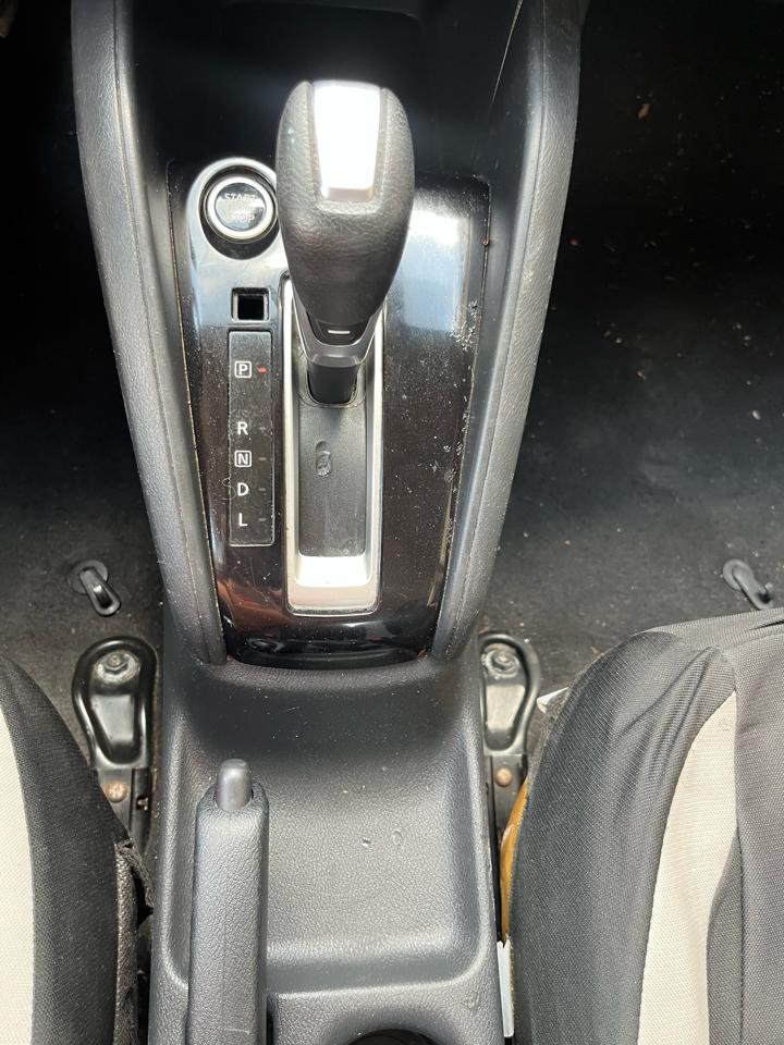 Nissan Versa SV CVT 2021
