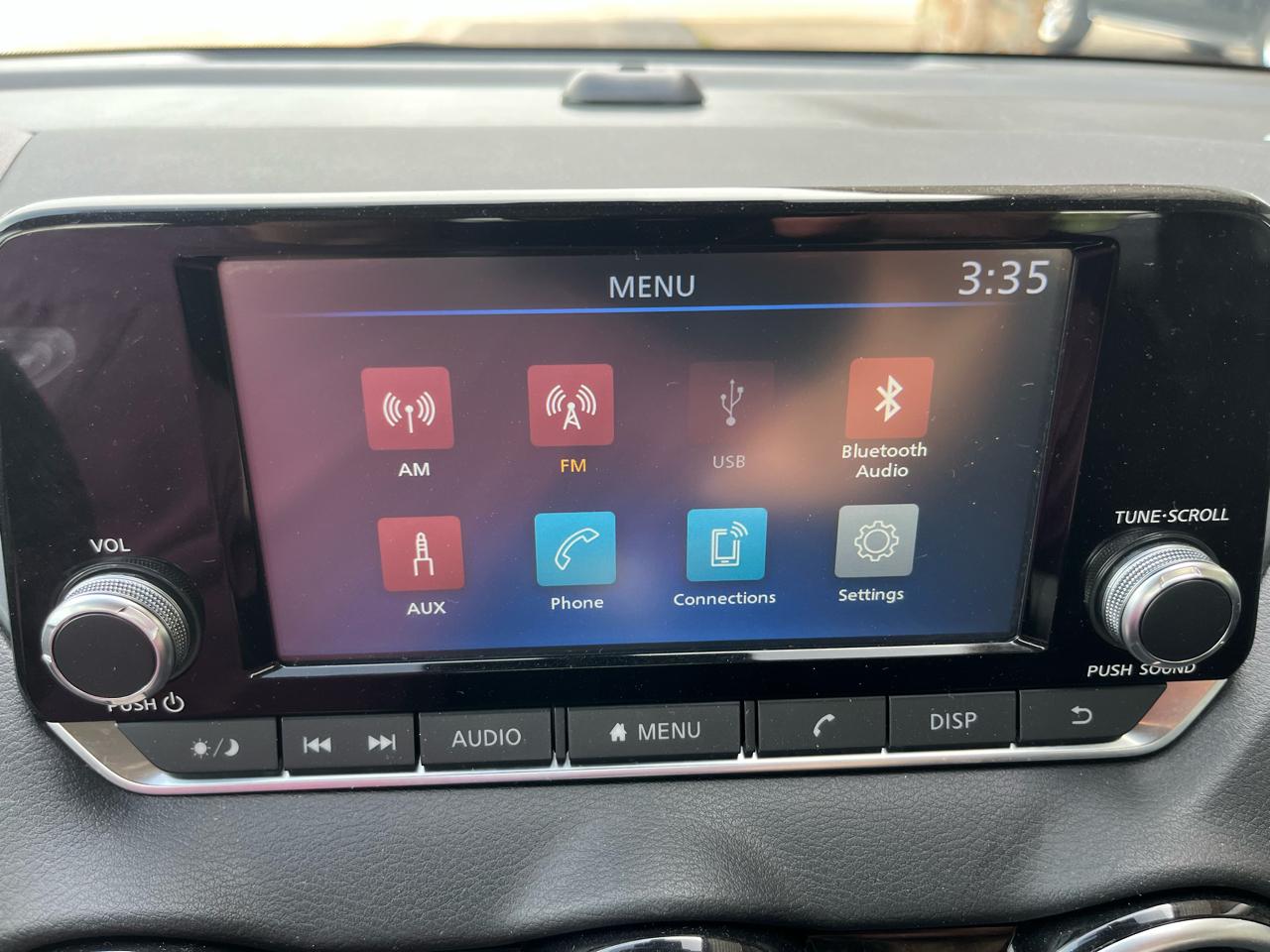 Nissan Sentra S CVT 2024