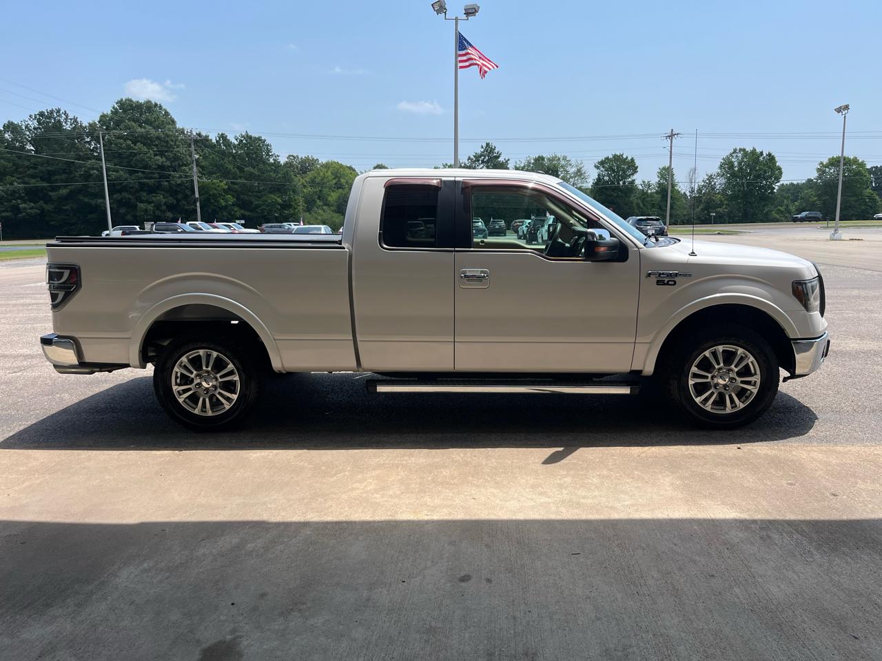 Ford F-150 2WD SuperCab 145" Lariat 2013