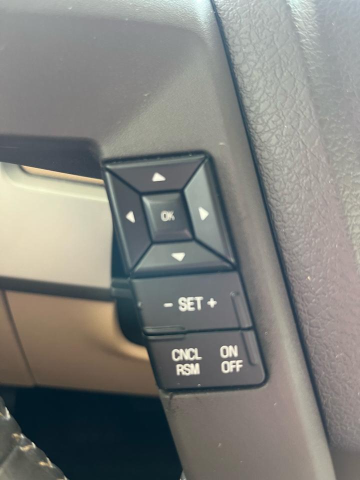 Ford F-150 2WD SuperCab 145" Lariat 2013