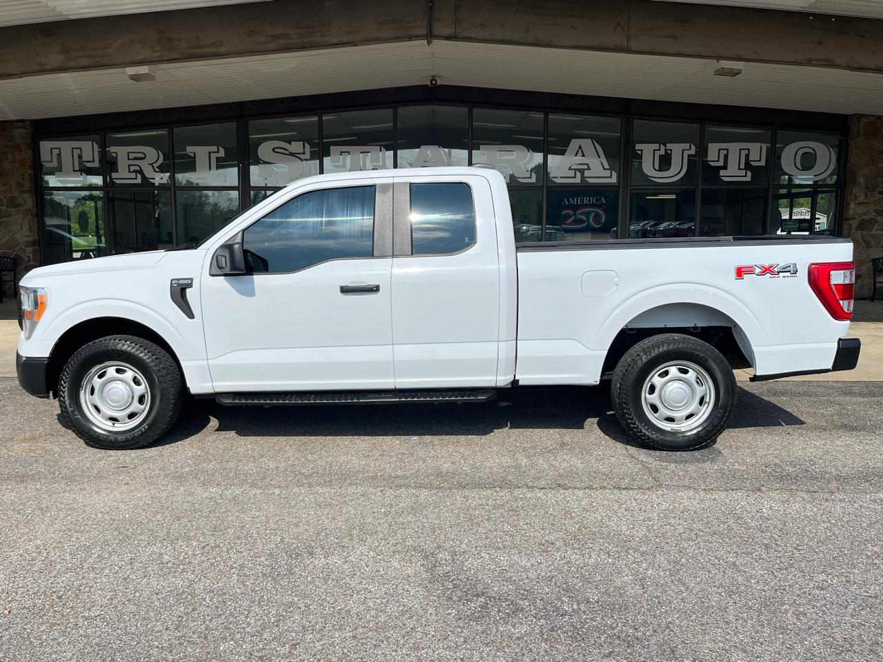 Ford F-150 XL 4WD SuperCab 6.5' Box 2022