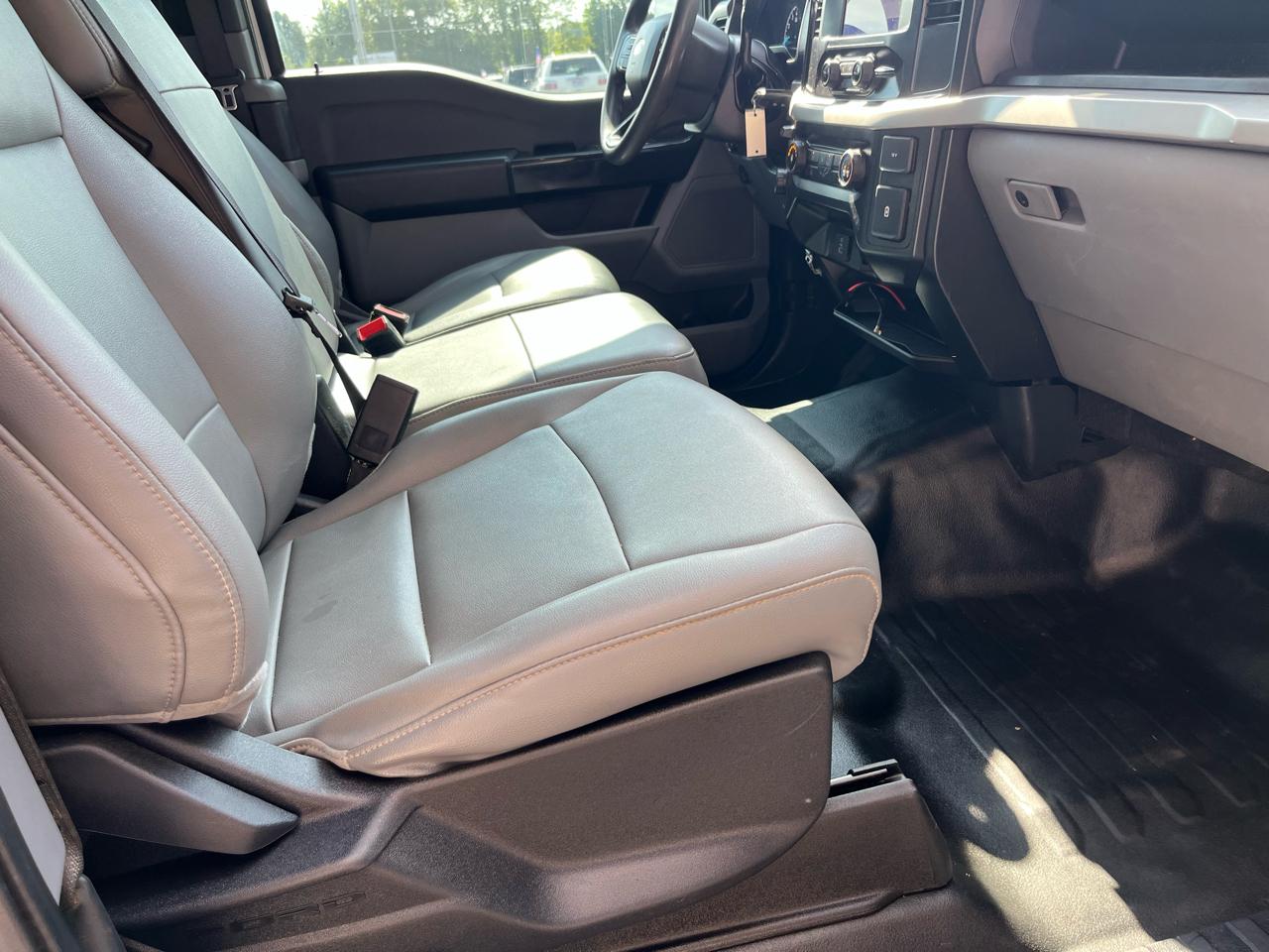 Ford F-150 XL 4WD SuperCab 6.5' Box 2022