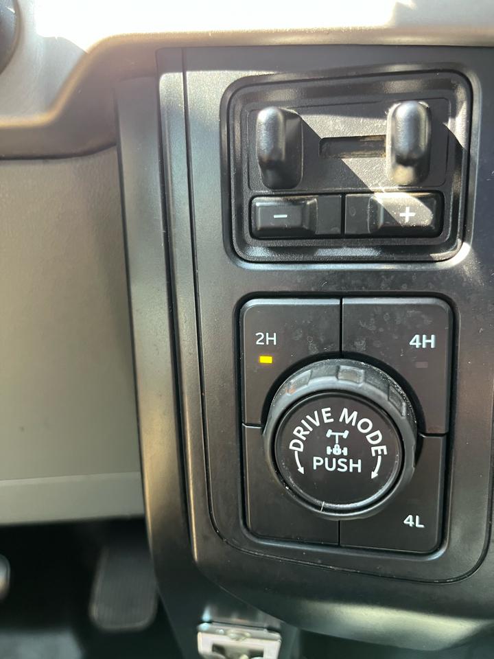 Ford F-150 XL 4WD SuperCab 6.5' Box 2022