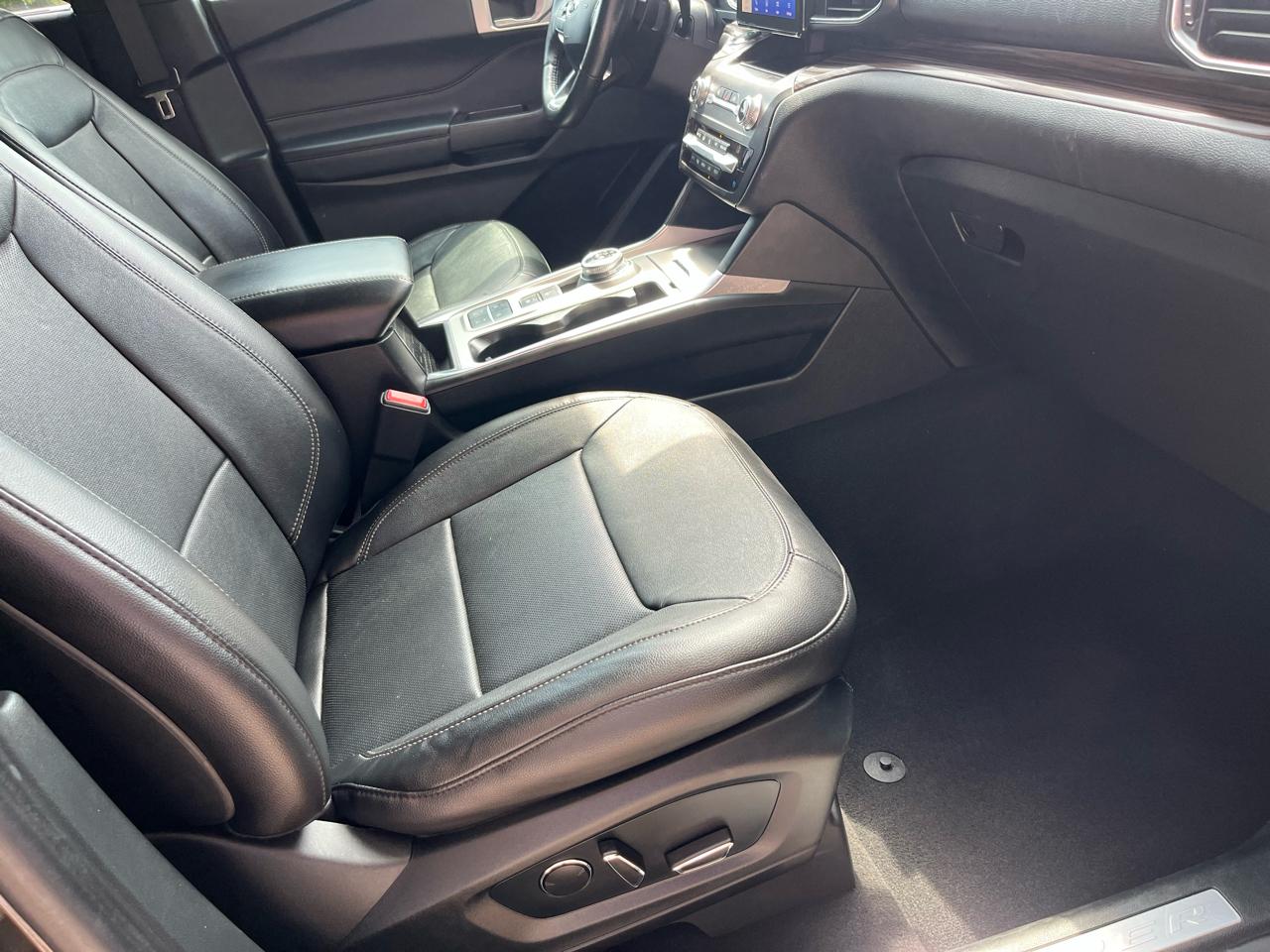 Ford Explorer Limited RWD 2020