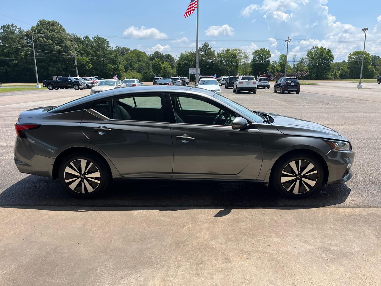 Nissan Altima 2.5 SV AWD Sedan 2022