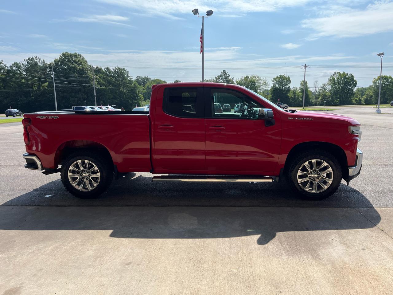 Chevrolet Silverado 1500 4WD Double Cab 147" LT 2020