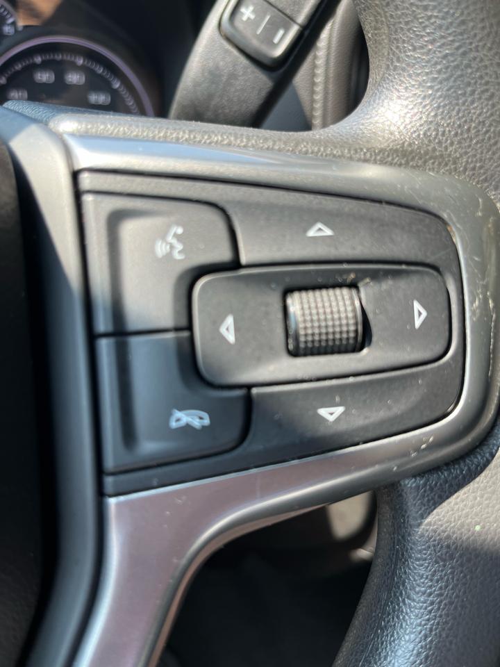 Chevrolet Silverado 1500 4WD Double Cab 147" LT 2020