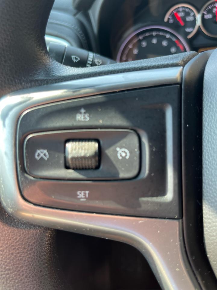 Chevrolet Silverado 1500 4WD Double Cab 147" LT 2020