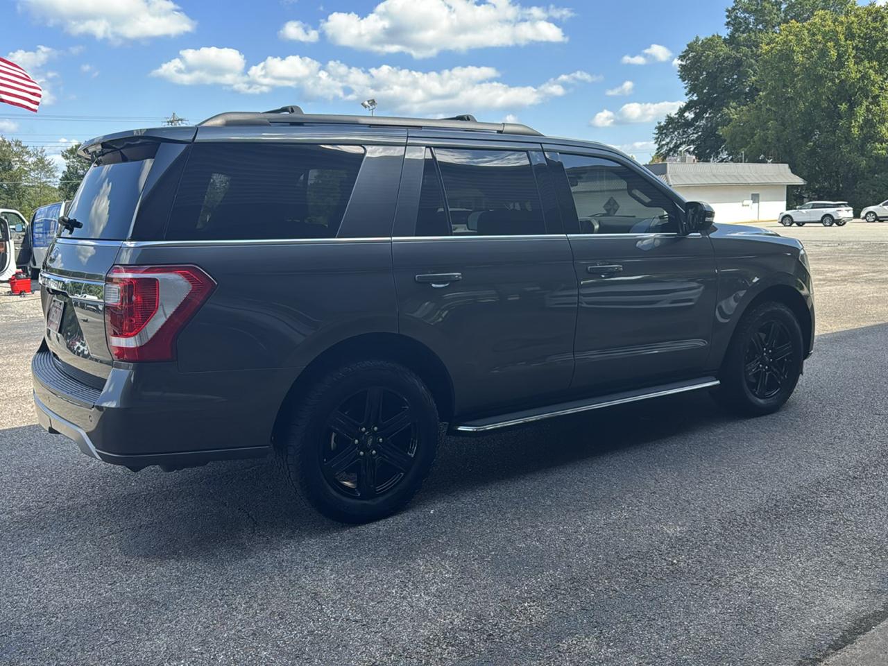 Ford Expedition XLT 4x2 2021