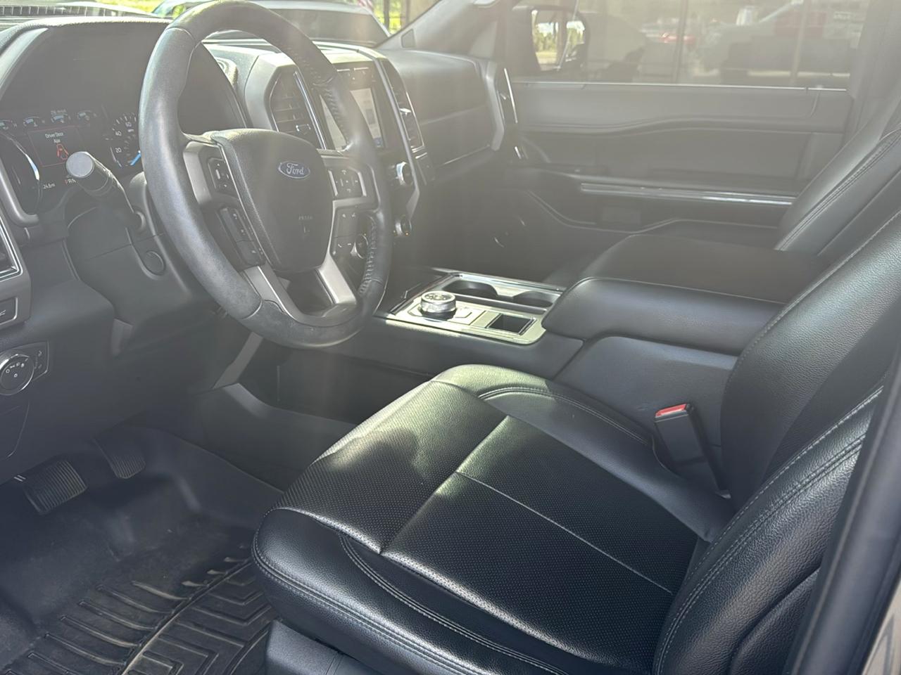 Ford Expedition XLT 4x2 2021
