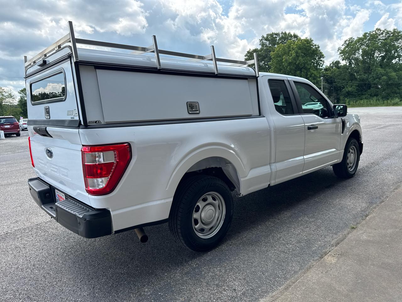 Ford F-150 XL 2WD SuperCab 6.5' Box 2022