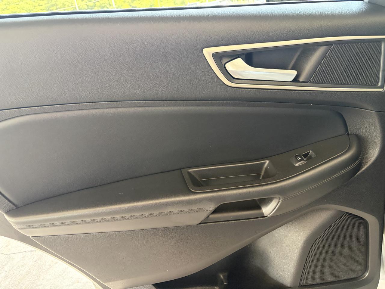 Ford Edge SEL FWD 2021
