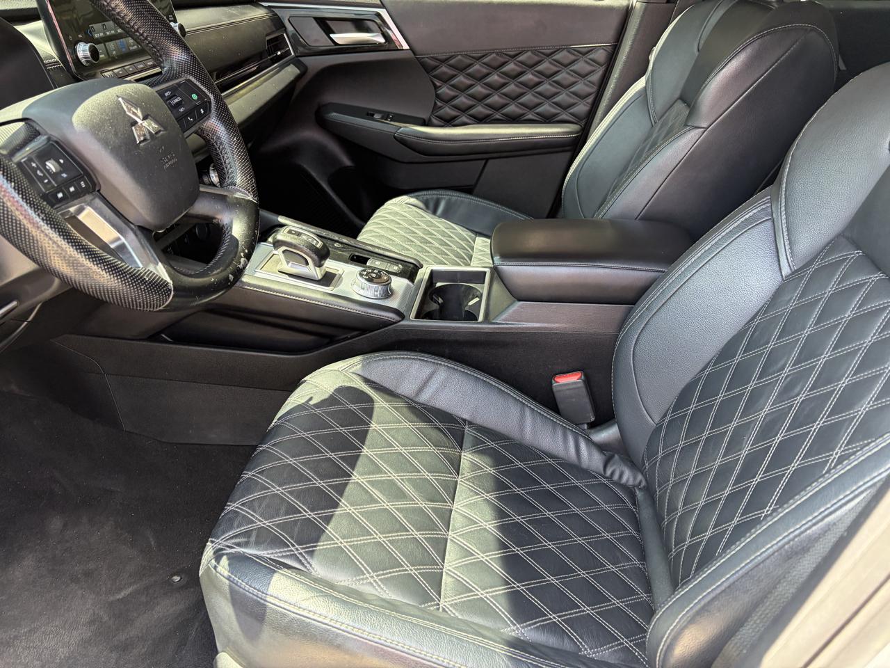 Mitsubishi Outlander SEL Special Edition FWD 2022