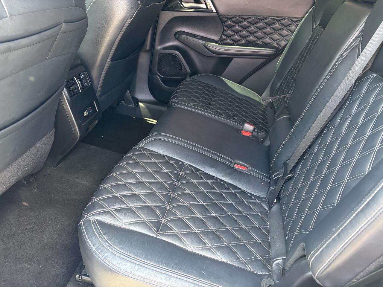 Mitsubishi Outlander SEL Special Edition FWD 2022