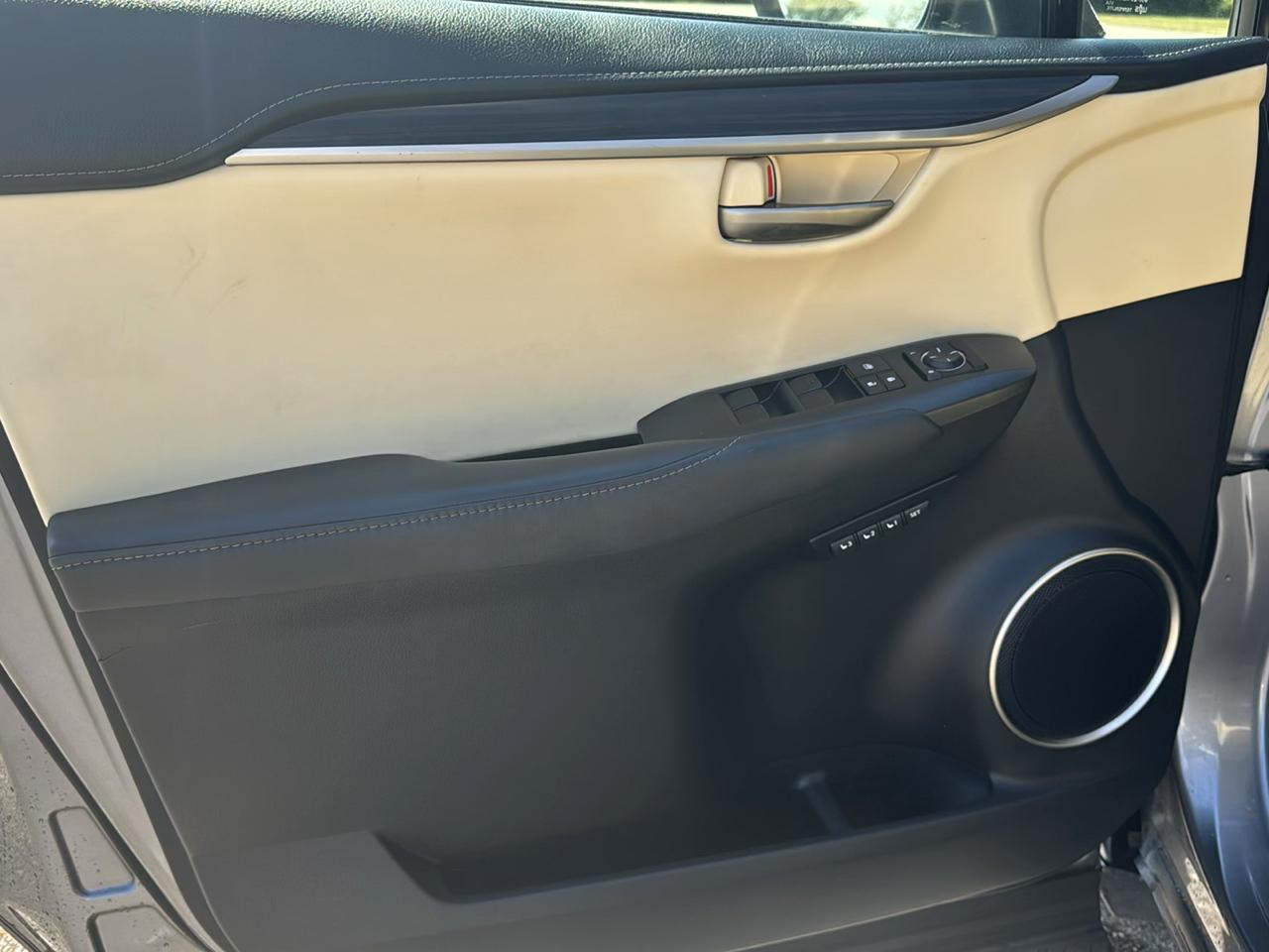 Lexus NX 200t FWD 4dr 2015