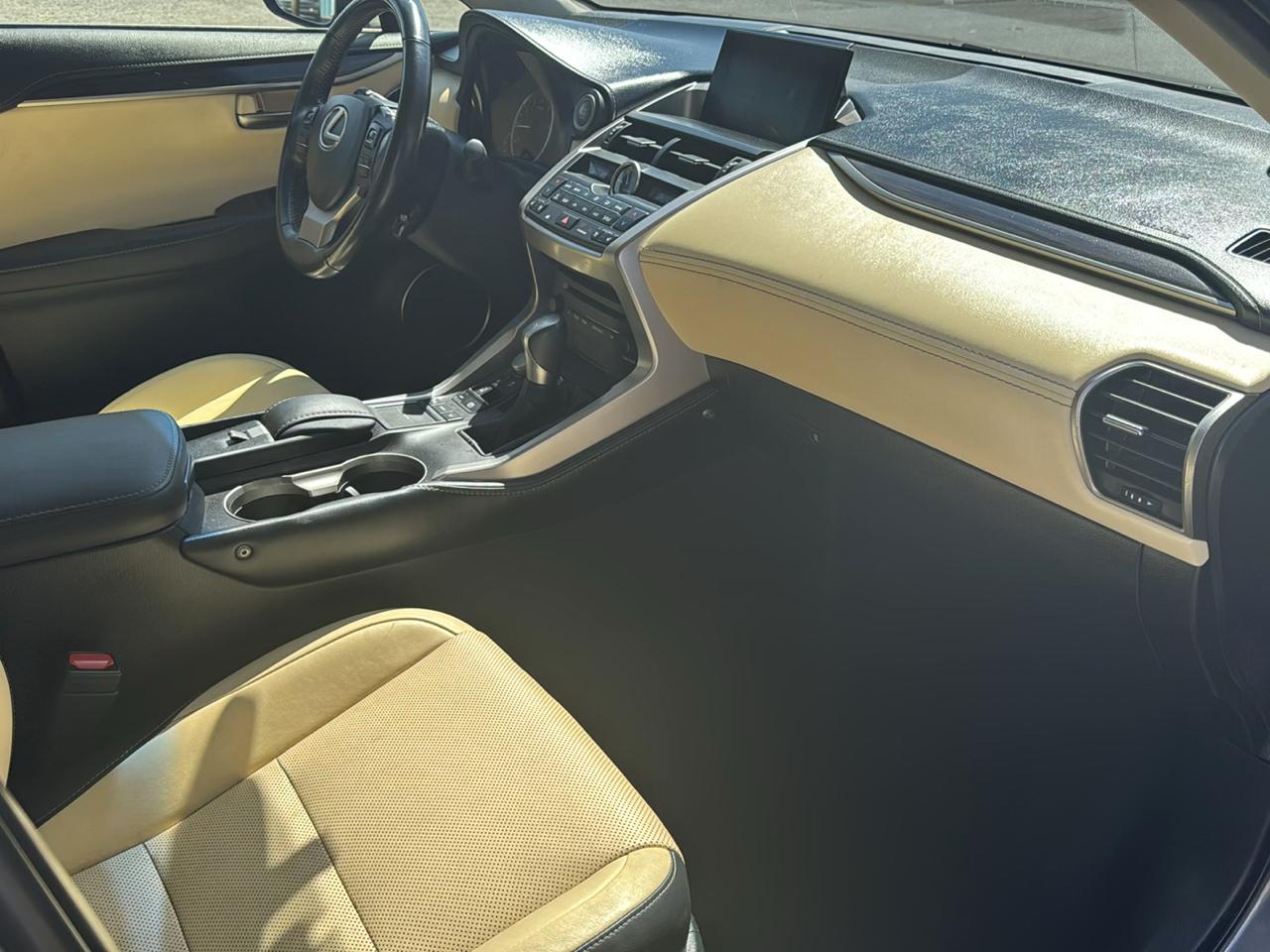 Lexus NX 200t FWD 4dr 2015