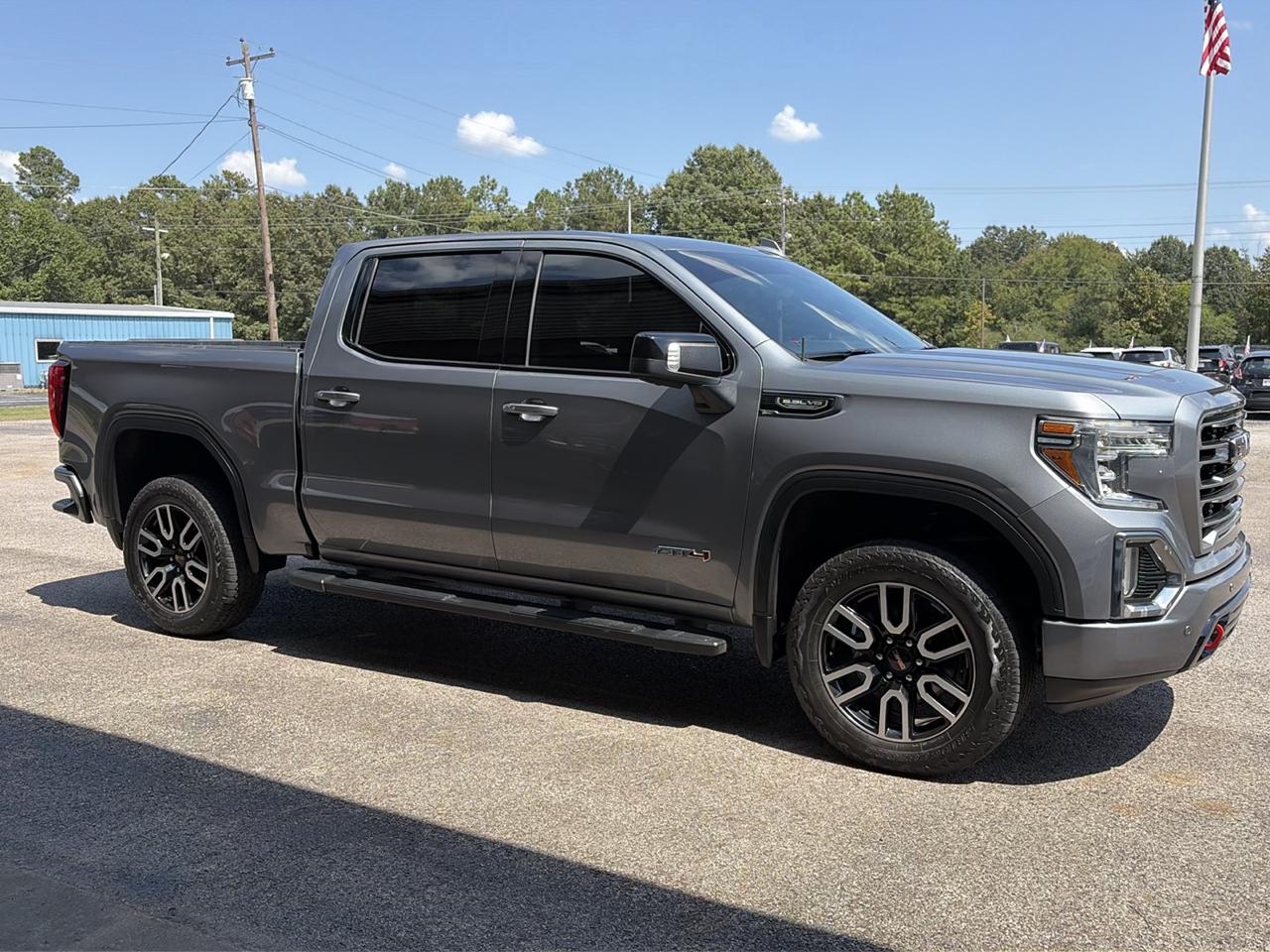 GMC Sierra 1500 AT4 Crew Cab 4WD 2020