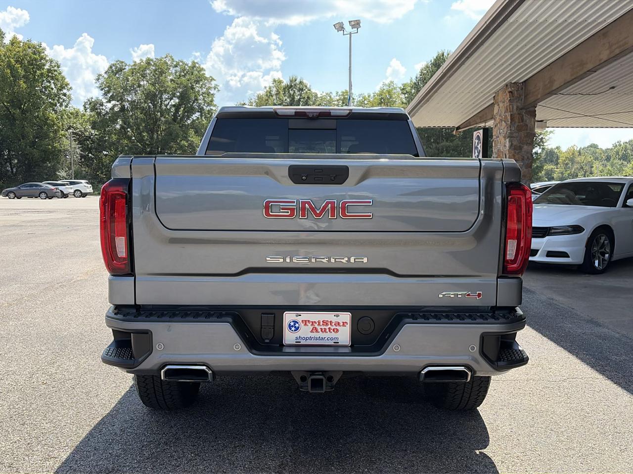 GMC Sierra 1500 AT4 Crew Cab 4WD 2020