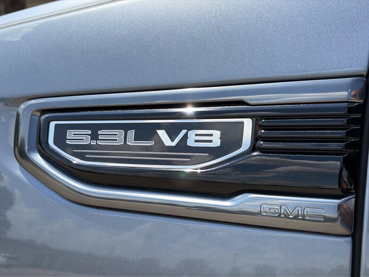 GMC Sierra 1500 AT4 Crew Cab 4WD 2020