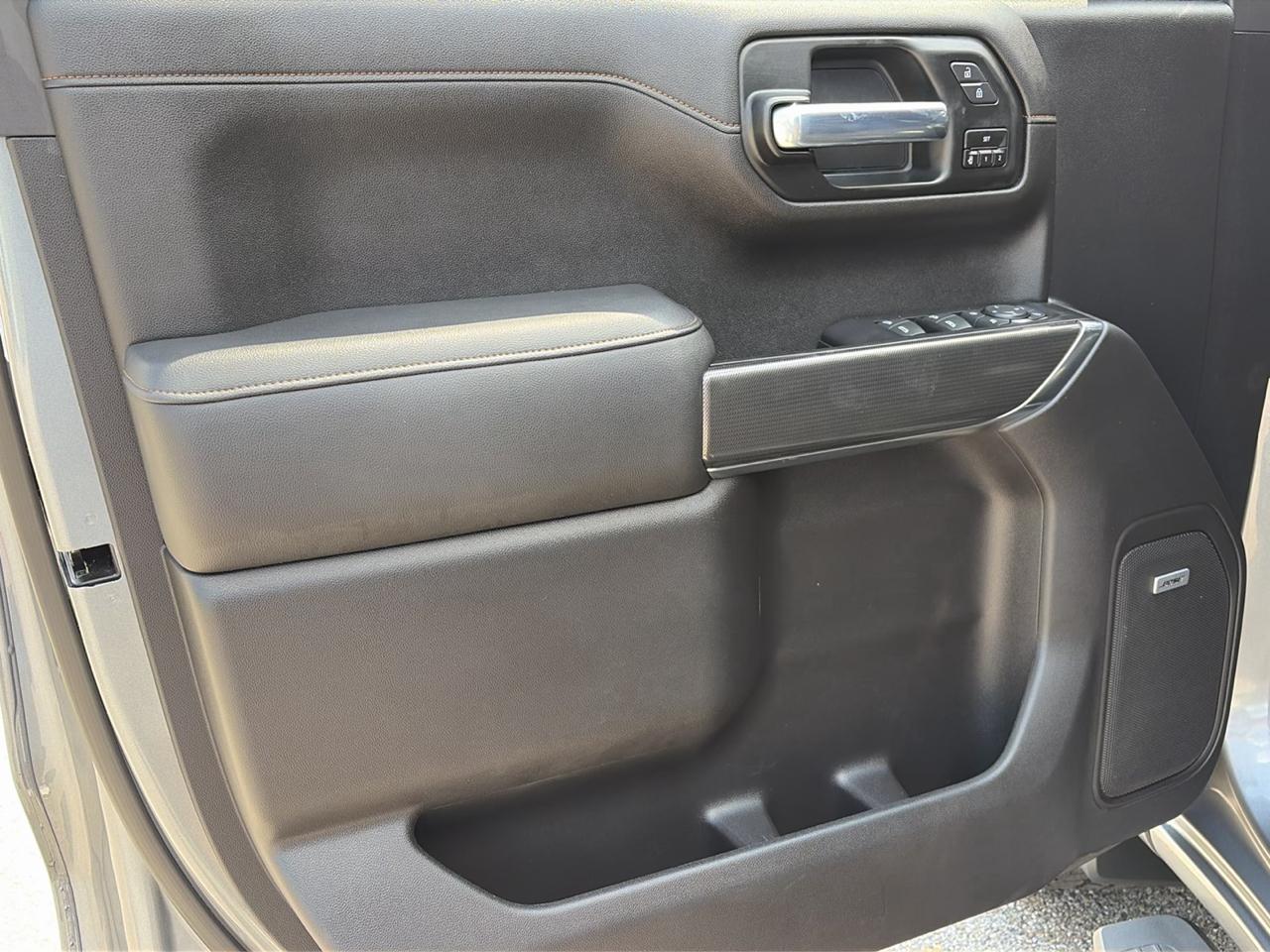 GMC Sierra 1500 AT4 Crew Cab 4WD 2020