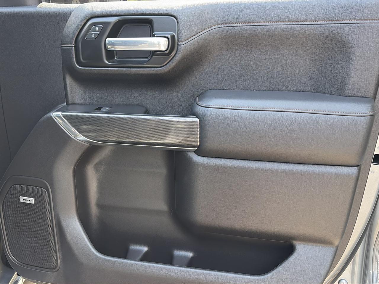 GMC Sierra 1500 AT4 Crew Cab 4WD 2020