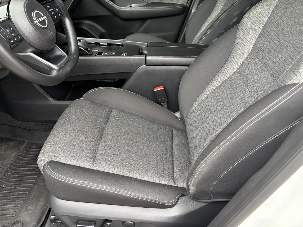 Nissan Rogue FWD SV 2022