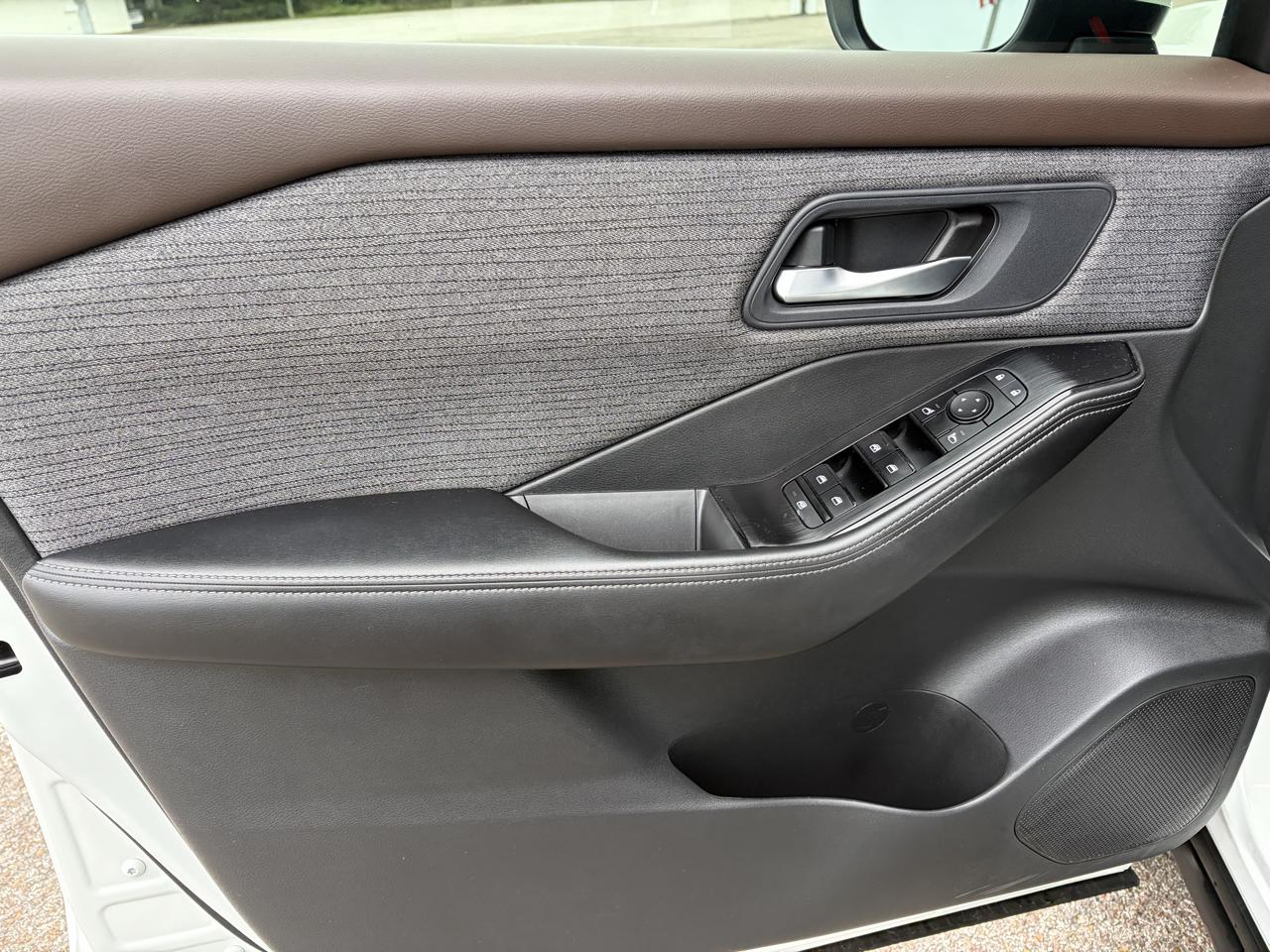 Nissan Rogue FWD SV 2022