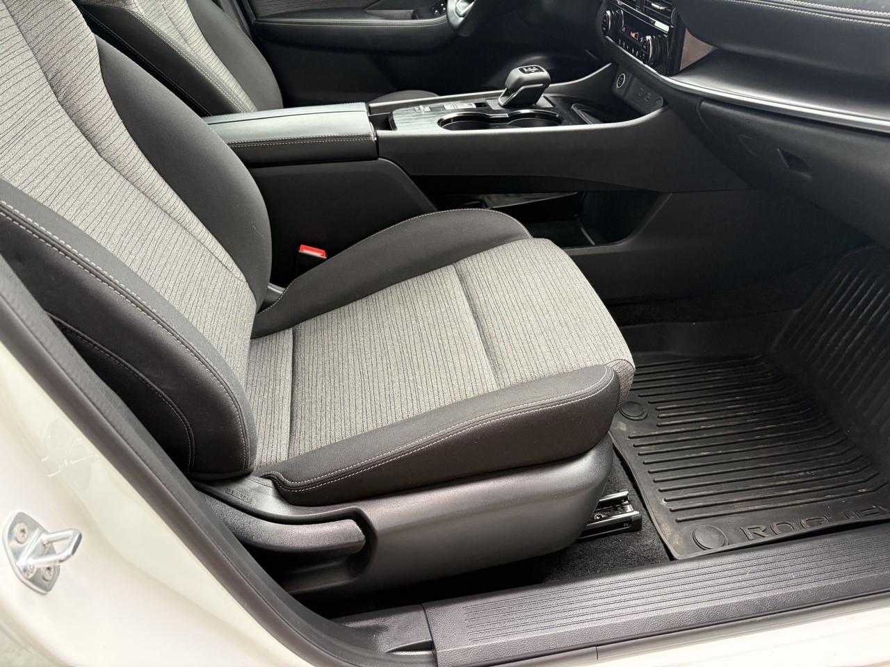 Nissan Rogue FWD SV 2022
