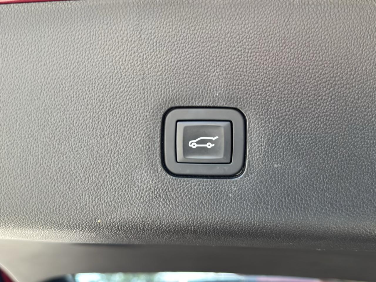 Chevrolet Traverse FWD 4dr Premier 2018