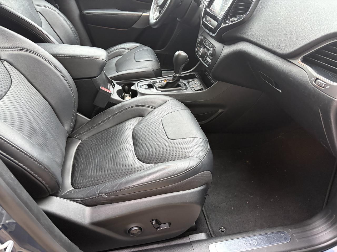 Jeep Cherokee Limited FWD 2019