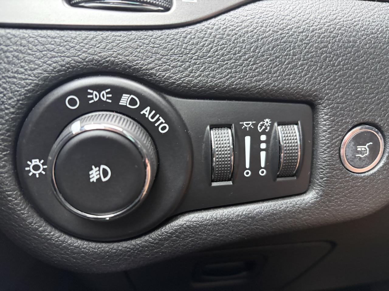 Jeep Cherokee Limited FWD 2019