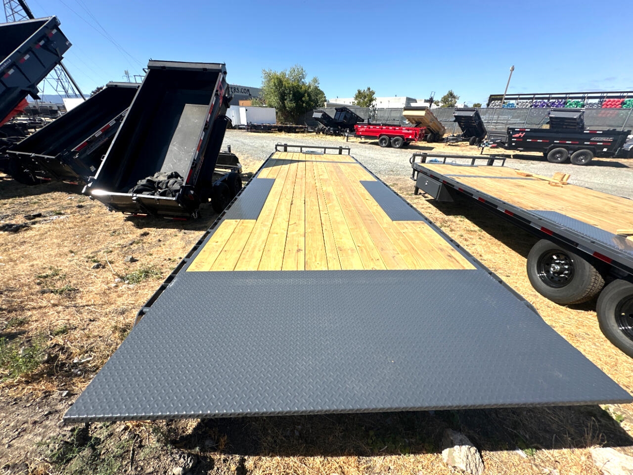 Lamar Equipment Trailer  2026 Lamar Equipment Trailer  2026