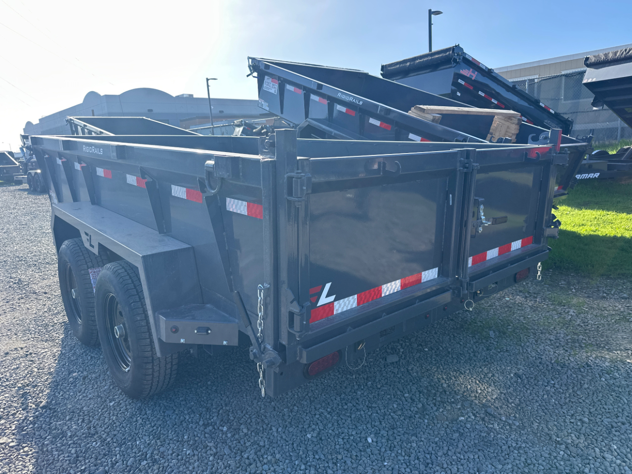 Lamar 12 Foot Dump  2026