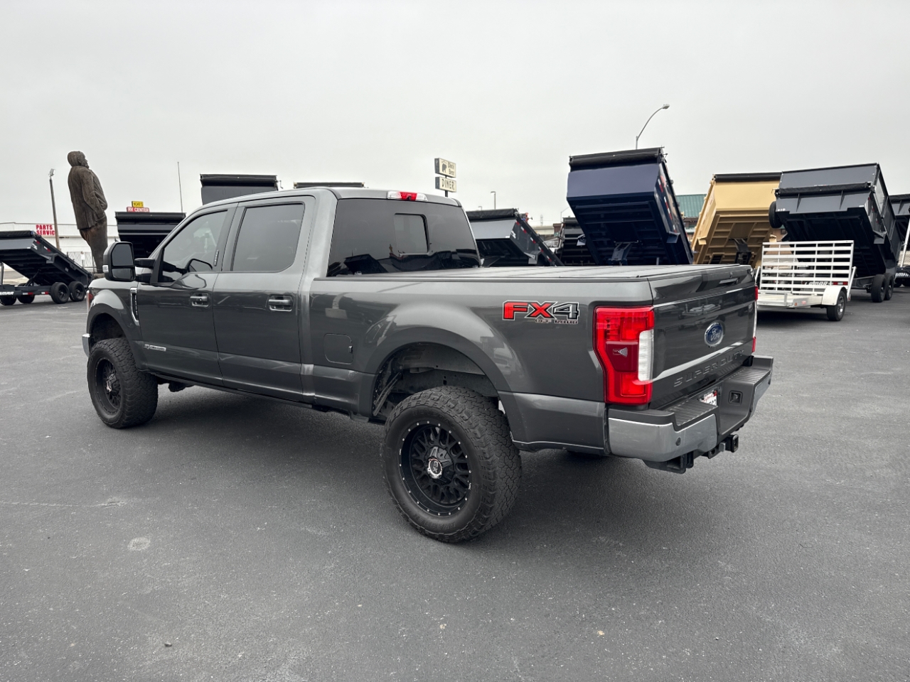 Ford F-250 SD Lariat Crew Cab 4WD 2017