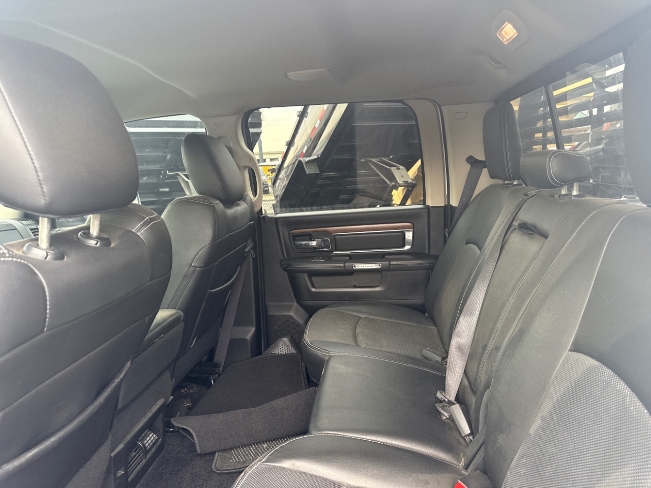 RAM 2500 Laramie Crew Cab SWB 4WD 2015