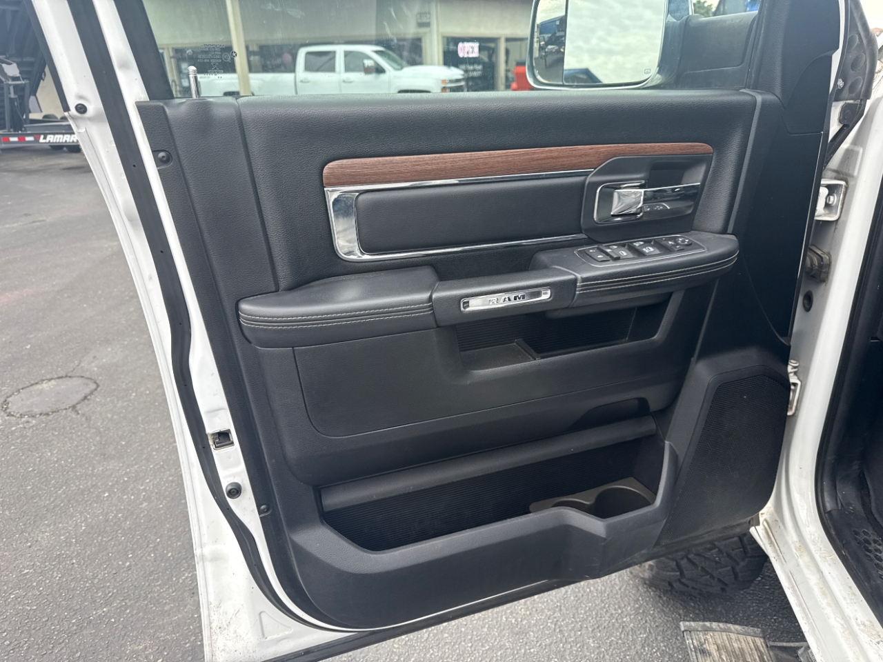 RAM 2500 Laramie Crew Cab SWB 4WD 2015